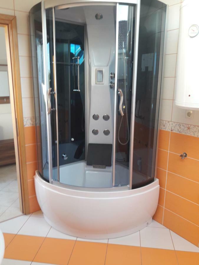 Apartmani Kuzmic Vrsi Exterior foto