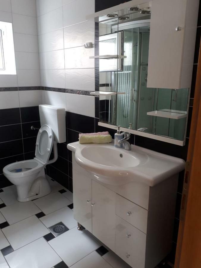 Apartmani Kuzmic Vrsi Exterior foto